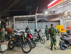 Babinsa Koramil Kodim 1407/Bone Laksanakan Patroli Malam Di Wilayah Binaan